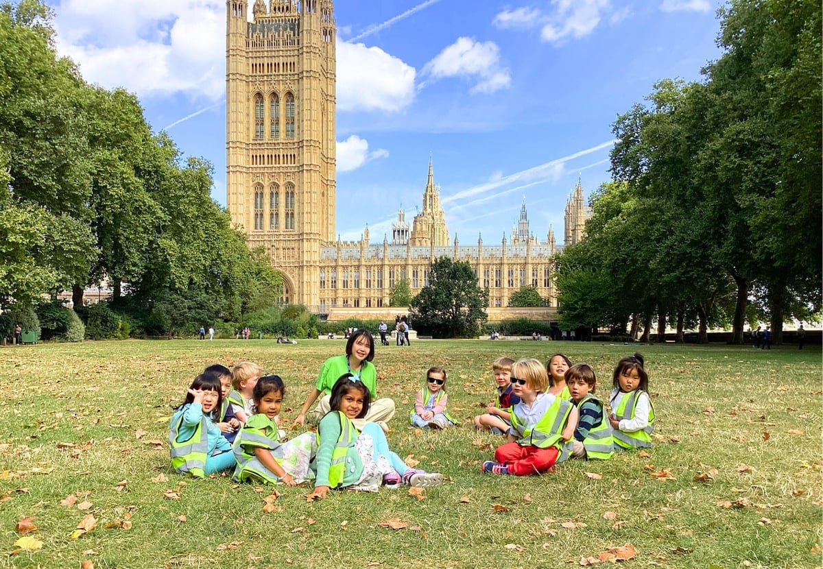 Hatching Dragons Children at Victoria Tower Gardens (1)